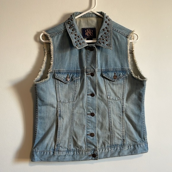 Edgy Studded Denim Vest LG Rock & Republic Blue Grunge Punk Alt Costume Street - Picture 2 of 16